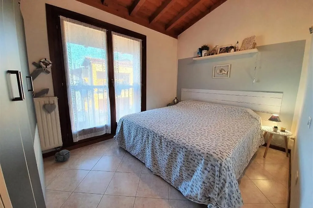 Il Torchio Rooftop Apartment With Wide Terrace Σιρμιόνε Ιταλία